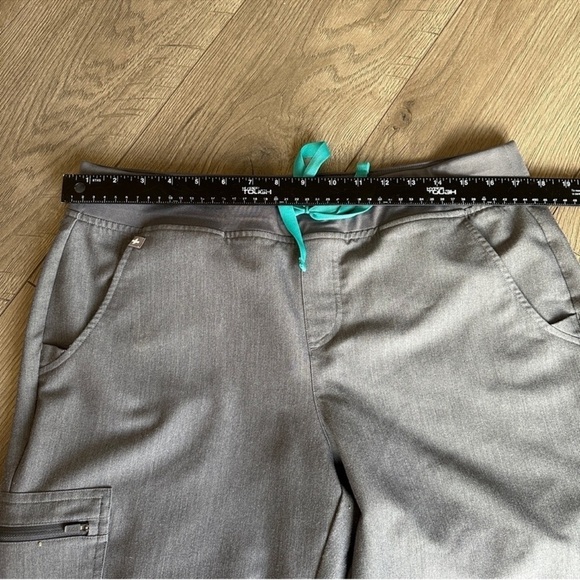 NWOT FIGS Womens Gray Zamora High Waisted Jogger Scrub Pants size L - Picture 11 of 13